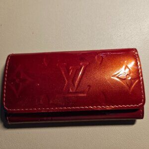 Louis Vuitton Red Monogram Vernis Leather 4 Ring Key Case